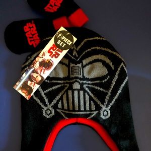 Disney Star Wars beanie & mittens.